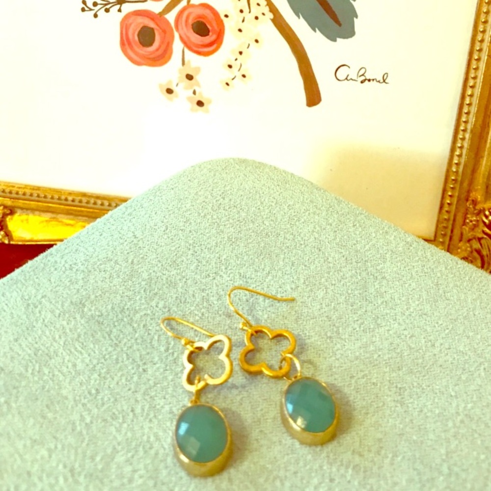 Gold clover earrings with teal stones